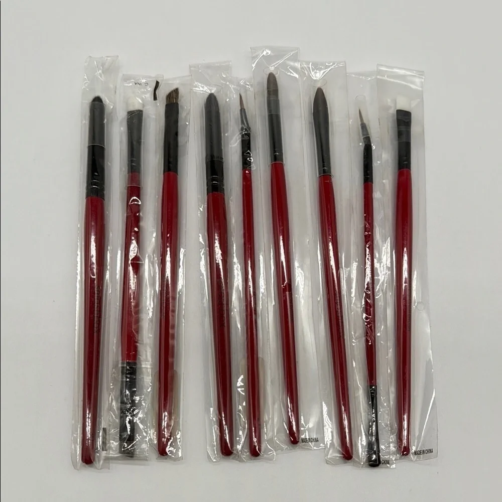 Smashbox Makeup Cosmetics Brushes Lot of Eight Brushes in Packaging